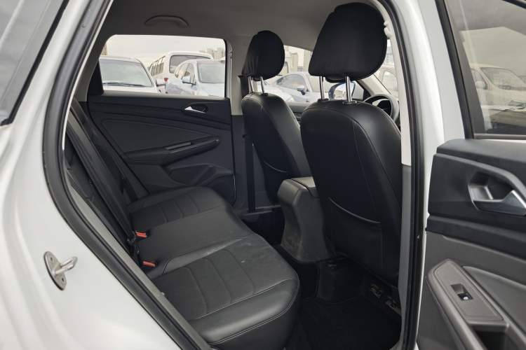 Used Jetta VS5 2019 280TSI Manual Enjoyment Model Interior 5