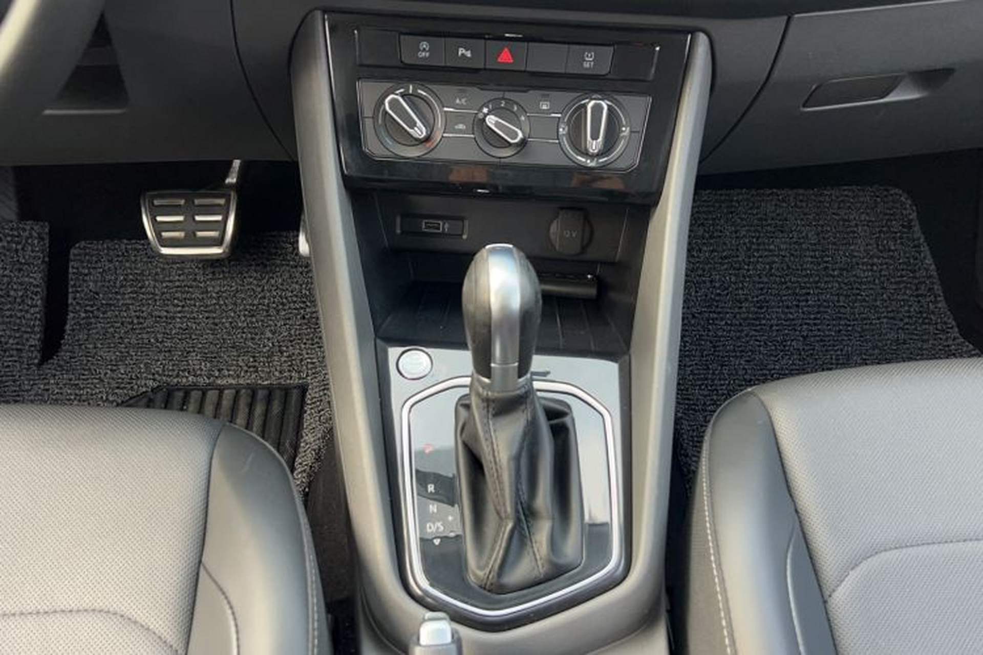 Used Jetta VS5 2019 280TSI Automatic Enjoyment Model Interior 9