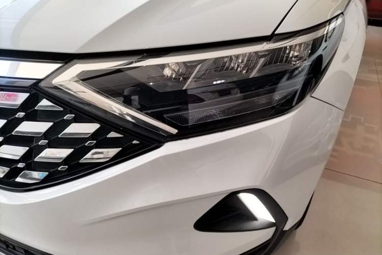 Used Jetta VS5 2019 280TSI Automatic Enjoyment Model Left Front Headlight