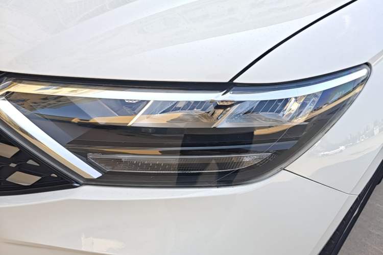 Used Jetta VS5 2019 280TSI Automatic Enjoyment Model Left Front Headlight