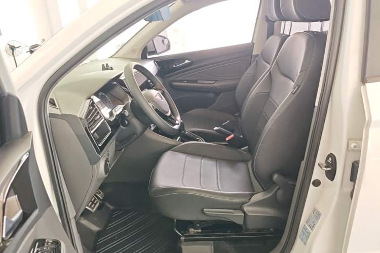 Used Jetta VS5 2019 280TSI Automatic Enjoyment Model Left Front Seat