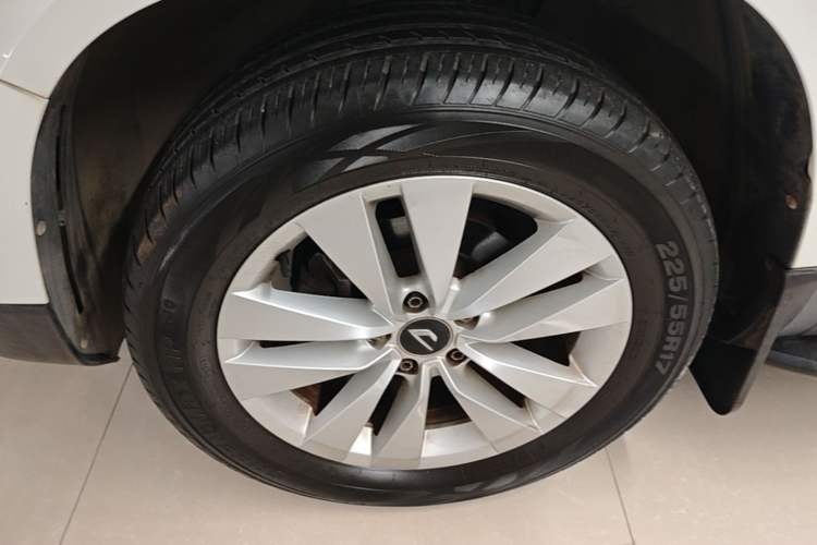 Used Jetta VS5 2019 280TSI Manual Entry-Level Model Left Front Wheel Hub