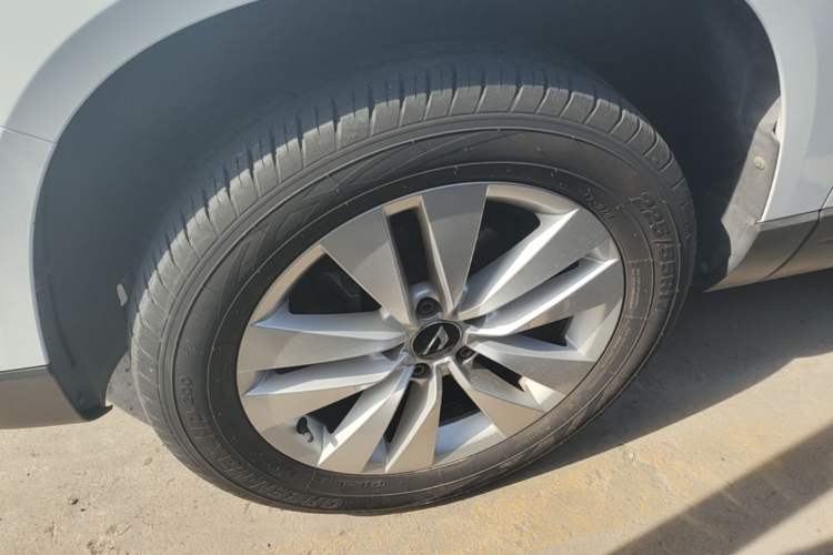 Used Jetta VS5 2019 280TSI Manual Entry-Level Model Left Front Wheel Hub