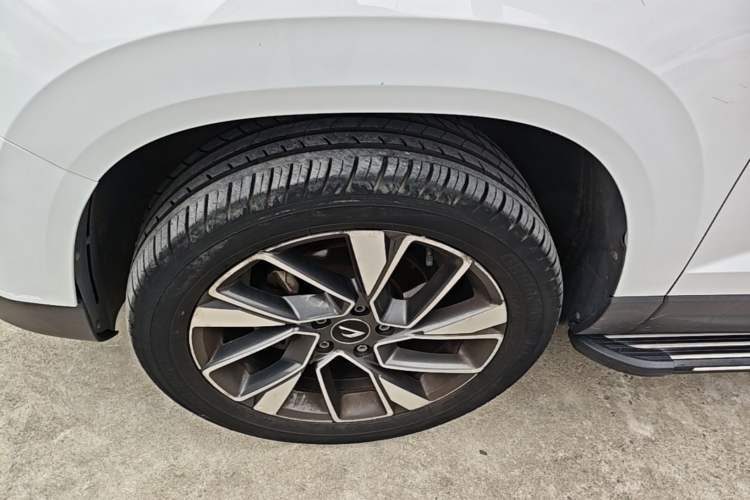 Used Jetta VS5 2019 280TSI Automatic Glory Edition Left Front Wheel Hub