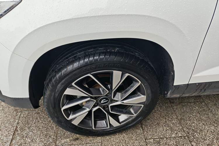Used Jetta VS5 2019 280TSI Automatic Glory Edition Left Front Wheel Hub