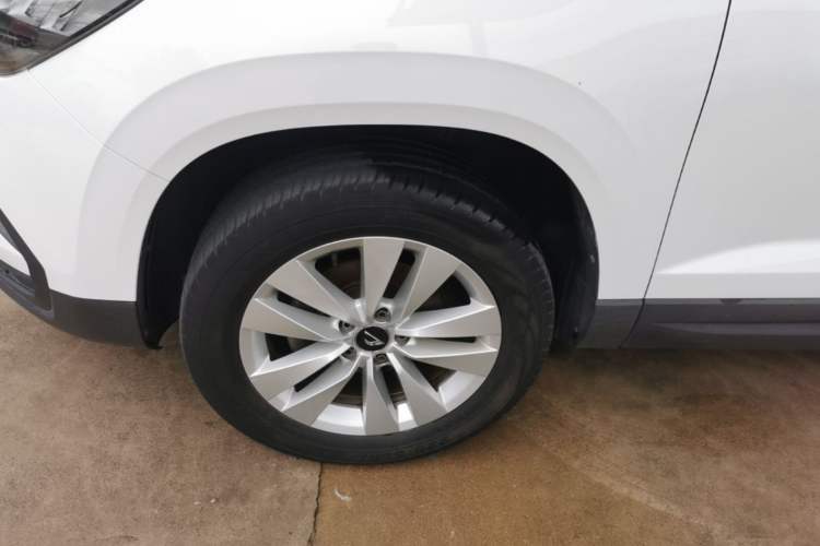 Used Jetta VS5 2019 280TSI Manual Entry-Level Model Left Front Wheel Hub