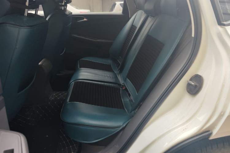 Used Jetta VS5 2019 280TSI Manual Entry-Level Model Left Rear Seat