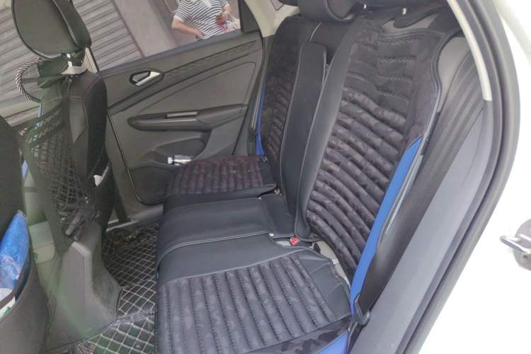 Used Jetta VS5 2019 280TSI Manual Entry-Level Model Left Rear Seat