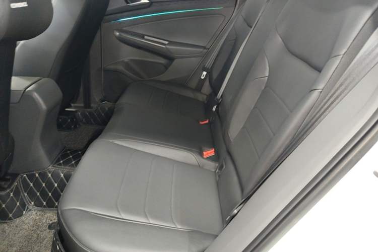Used Jetta VS5 2019 280TSI Automatic Glory Edition Left Rear Seat