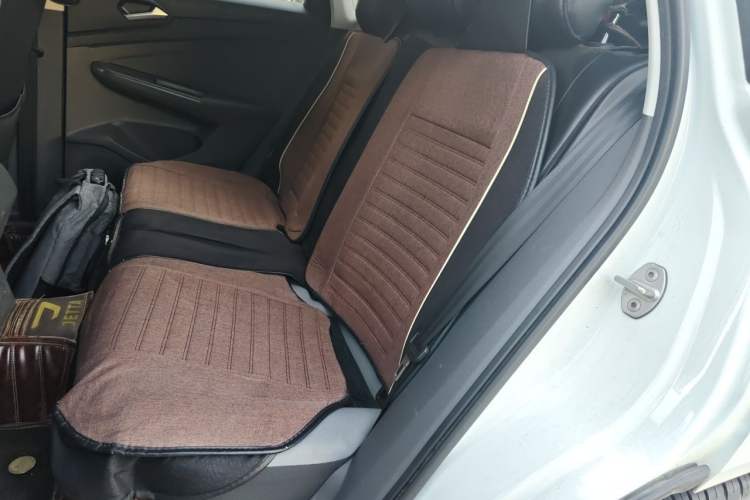 Used Jetta VS5 2019 280TSI Manual Entry-Level Model Left Rear Seat