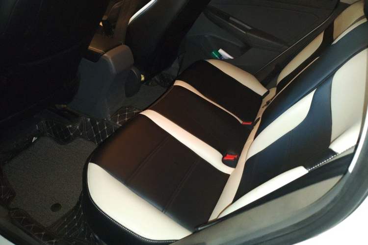 Used Jetta VS5 2019 280TSI Automatic Trend Model Left Rear Seat