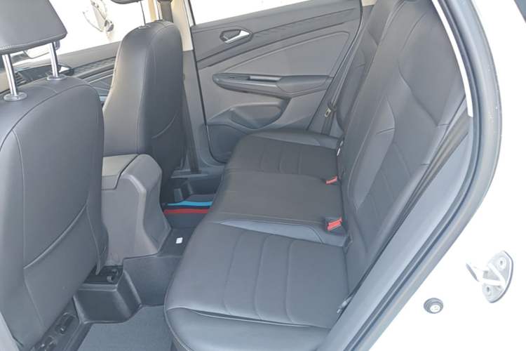 Used Jetta VS5 2019 280TSI Automatic Enjoyment Model Left Rear Seat