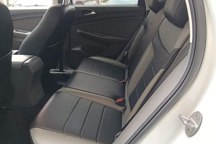 Used Jetta VS5 2019 280TSI Automatic Trend Model Left Rear Seat