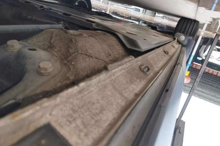 Used Jetta VS5 2019 280TSI Manual Entry-Level Model Left Side Sill