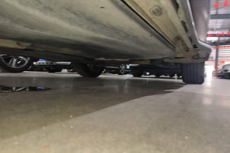 Used Jetta VS5 2019 280TSI Automatic Glory Edition Left Side Sill