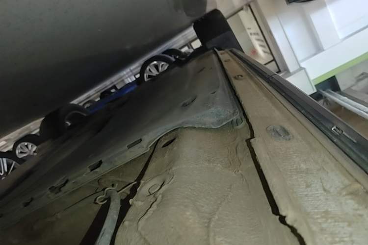 Used Jetta VS5 2019 280TSI Automatic Enjoyment Model Left Side Sill