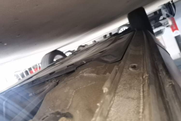 Used Jetta VS5 2019 280TSI Automatic Trend Model Left Side Sill