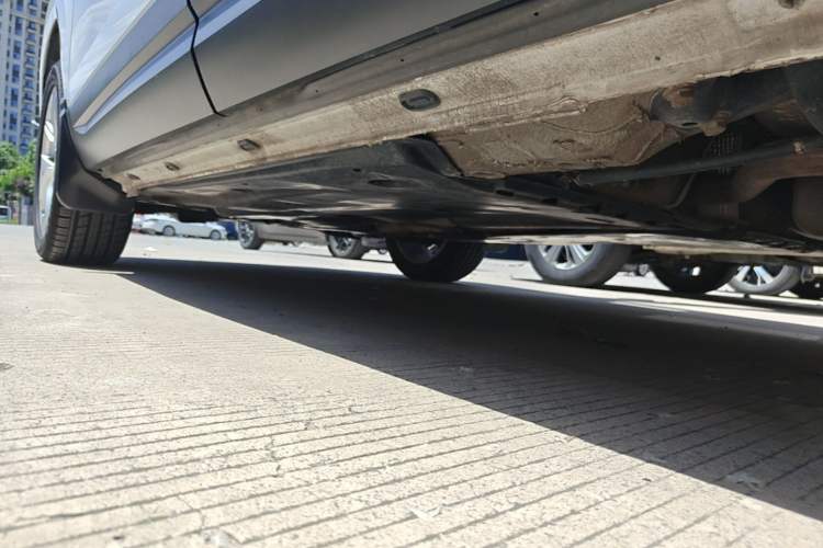 Used Jetta VS5 2019 280TSI Automatic Enjoyment Model Left Side Sill