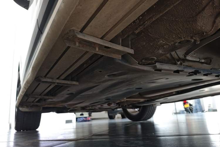 Used Jetta VS5 2019 280TSI Automatic Enjoyment Model Left Side Sill