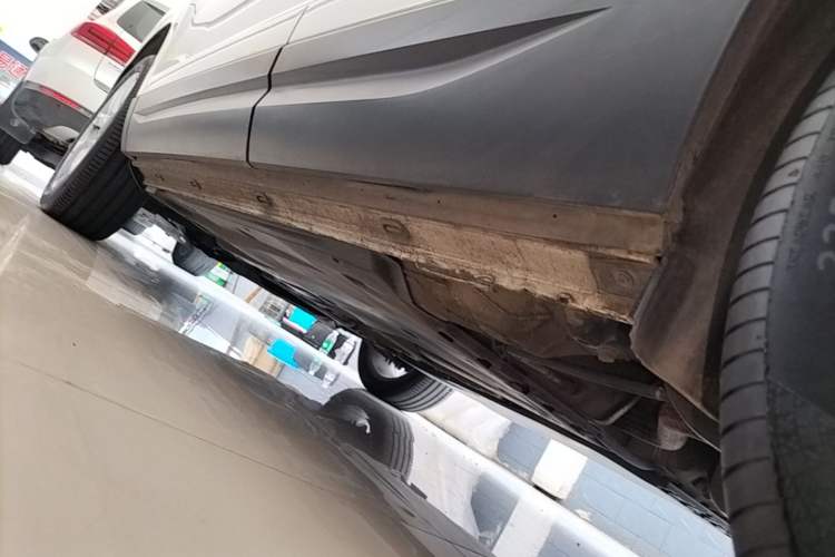 Used Jetta VS5 2019 280TSI Automatic Enjoyment Model Left Side Sill