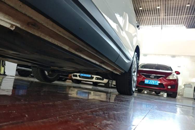 Used Jetta VS5 2019 280TSI Automatic Enjoyment Model Left Side Sill