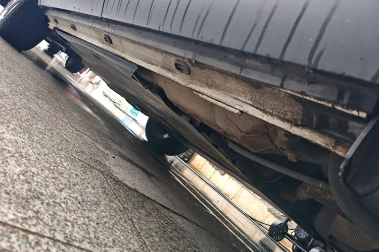 Used Jetta VS5 2019 280TSI Automatic Glory Edition Left Side Sill