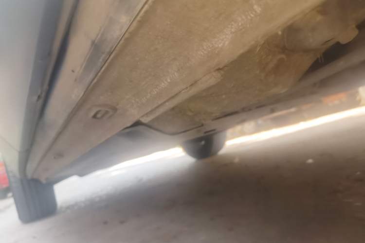 Used Jetta VS5 2019 280TSI Automatic Trend Model Left Side Sill