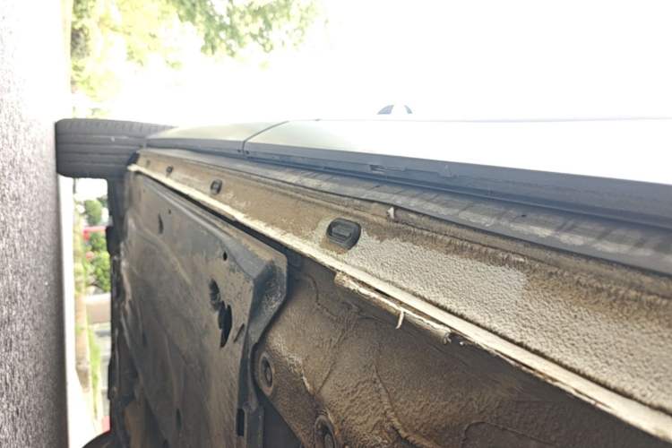 Used Jetta VS5 2019 280TSI Automatic Trend Model Left Side Sill