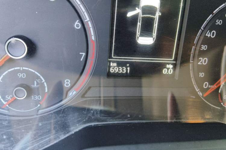 Used Jetta VS5 2019 280TSI Automatic Glory Edition Odometer Close Up