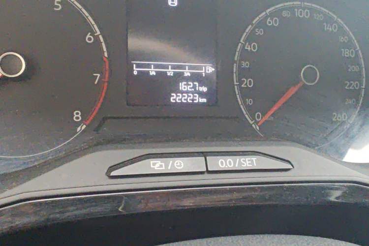Used Jetta VS5 2019 280TSI Manual Entry-Level Model Odometer Close Up