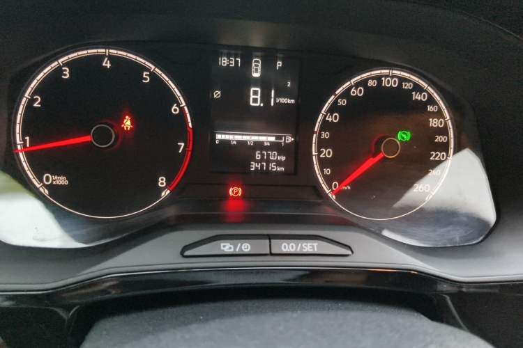 Used Jetta VS5 2019 280TSI Automatic Trend Model Odometer Close Up