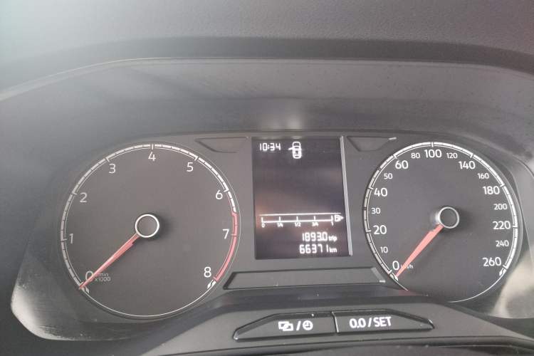 Used Jetta VS5 2019 280TSI Automatic Trend Model Odometer Close Up