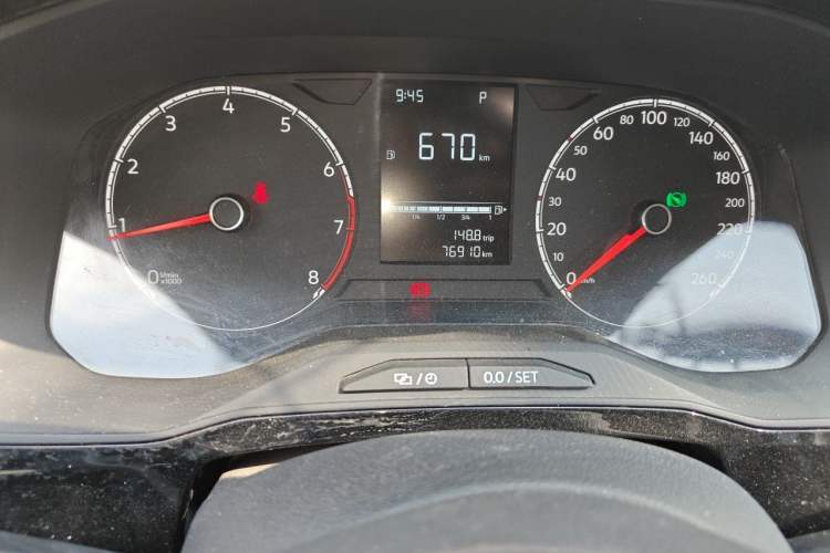 Used Jetta VS5 2019 280TSI Automatic Trend Model Odometer Close Up