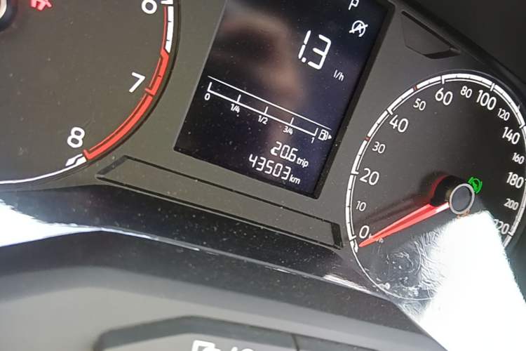 Used Jetta VS5 2019 280TSI Automatic Trend Model Odometer Close Up