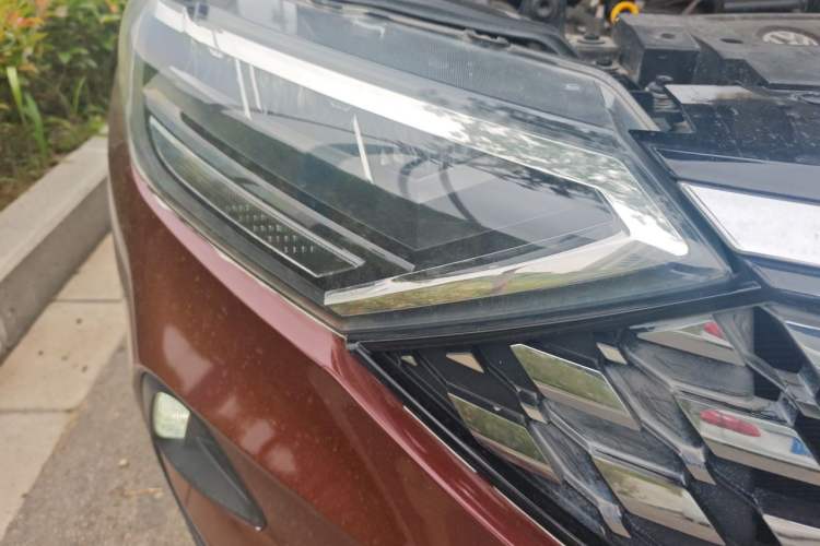 Used Jetta VS5 2019 280TSI Automatic Enjoyment Model Right Front Headlight
