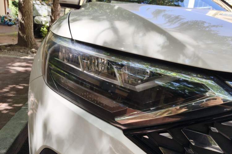 Used Jetta VS5 2019 280TSI Automatic Trend Model Right Front Headlight