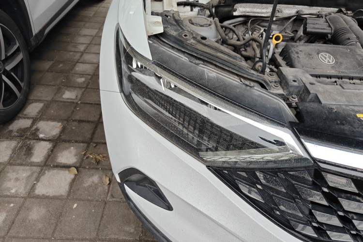 Used Jetta VS5 2019 280TSI Automatic Enjoyment Model Right Front Headlight