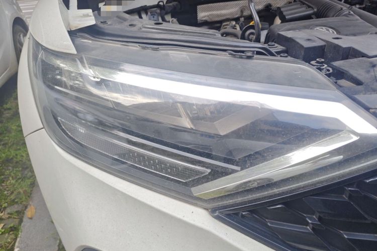Used Jetta VS5 2019 280TSI Automatic Enjoyment Model Right Front Headlight
