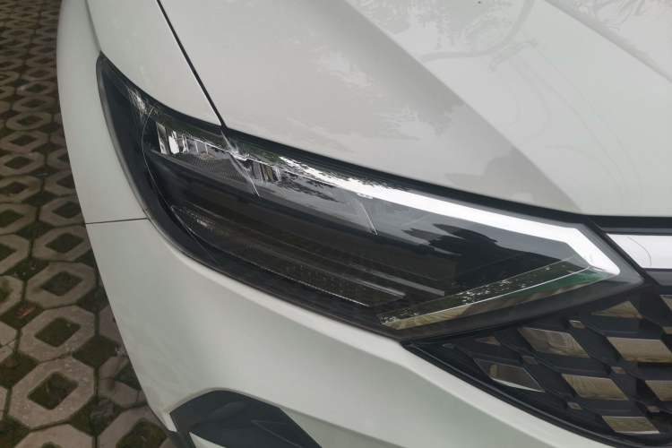 Used Jetta VS5 2019 280TSI Automatic Trend Model Right Front Headlight