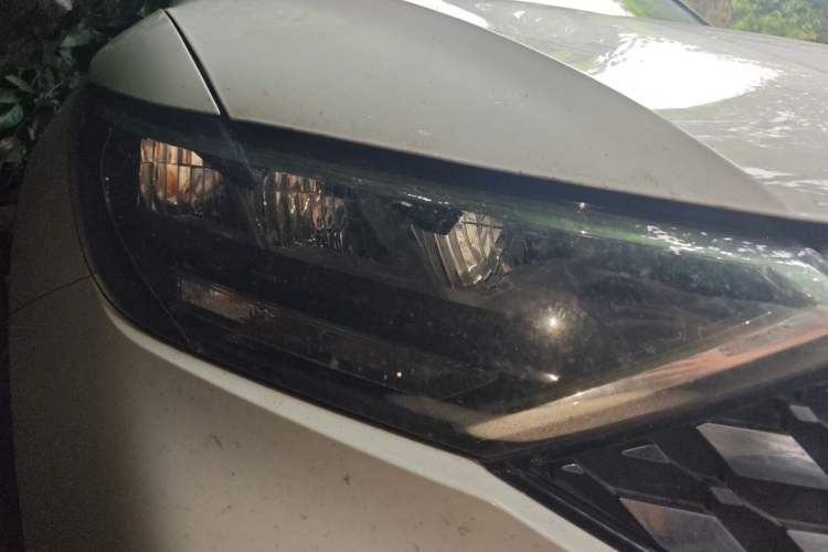 Used Jetta VS5 2019 280TSI Automatic Trend Model Right Front Headlight