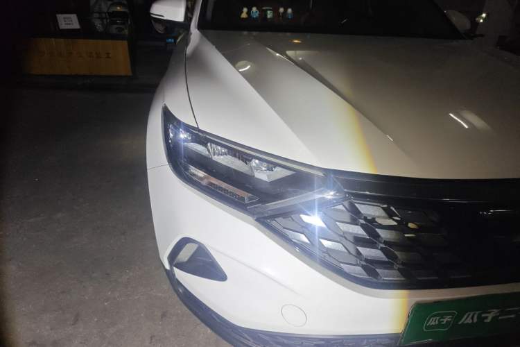 Used Jetta VS5 2019 280TSI Automatic Glory Edition Right Front Headlight