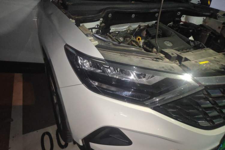 Used Jetta VS5 2019 280TSI Automatic Enjoyment Model Right Front Headlight