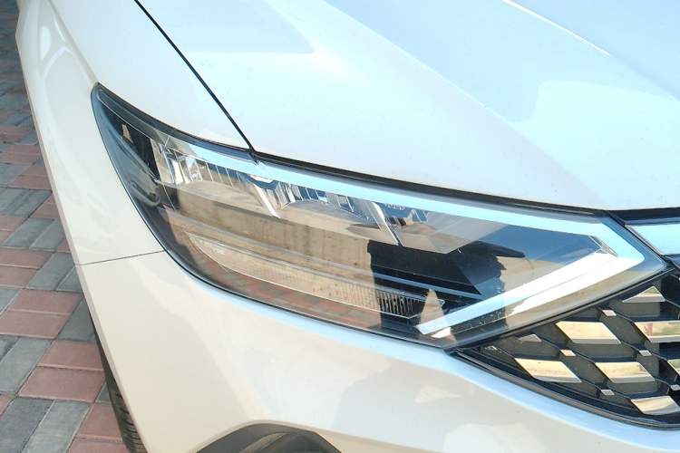 Used Jetta VS5 2019 280TSI Automatic Glory Edition Right Front Headlight