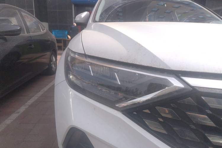Used Jetta VS5 2019 280TSI Automatic Trend Model Right Front Headlight