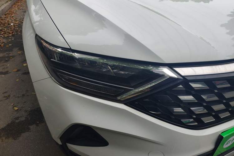 Used Jetta VS5 2019 280TSI Manual Enjoyment Model Right Front Headlight