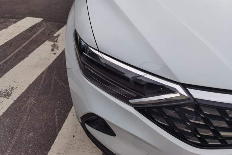 Used Jetta VS5 2019 280TSI Automatic Enjoyment Model Right Front Headlight