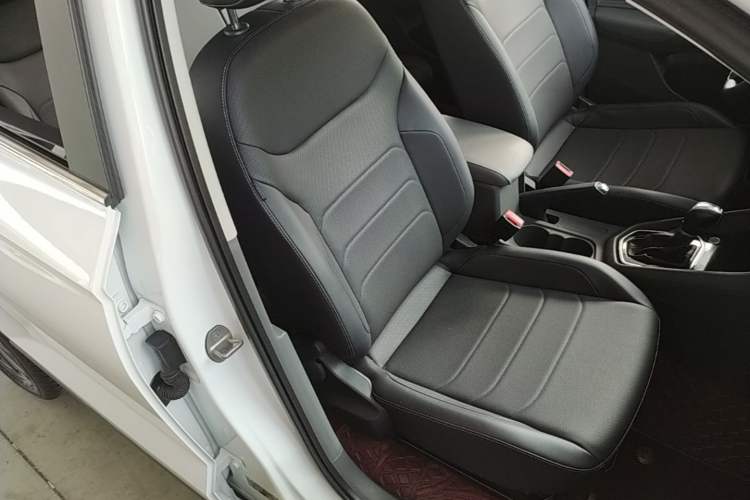 Used Jetta VS5 2019 280TSI Automatic Glory Edition Right Front Seat