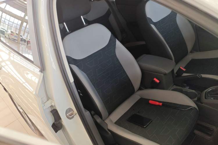 Used Jetta VS5 2019 280TSI Automatic Trend Model Right Front Seat