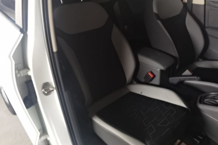 Used Jetta VS5 2019 280TSI Automatic Trend Model Right Front Seat