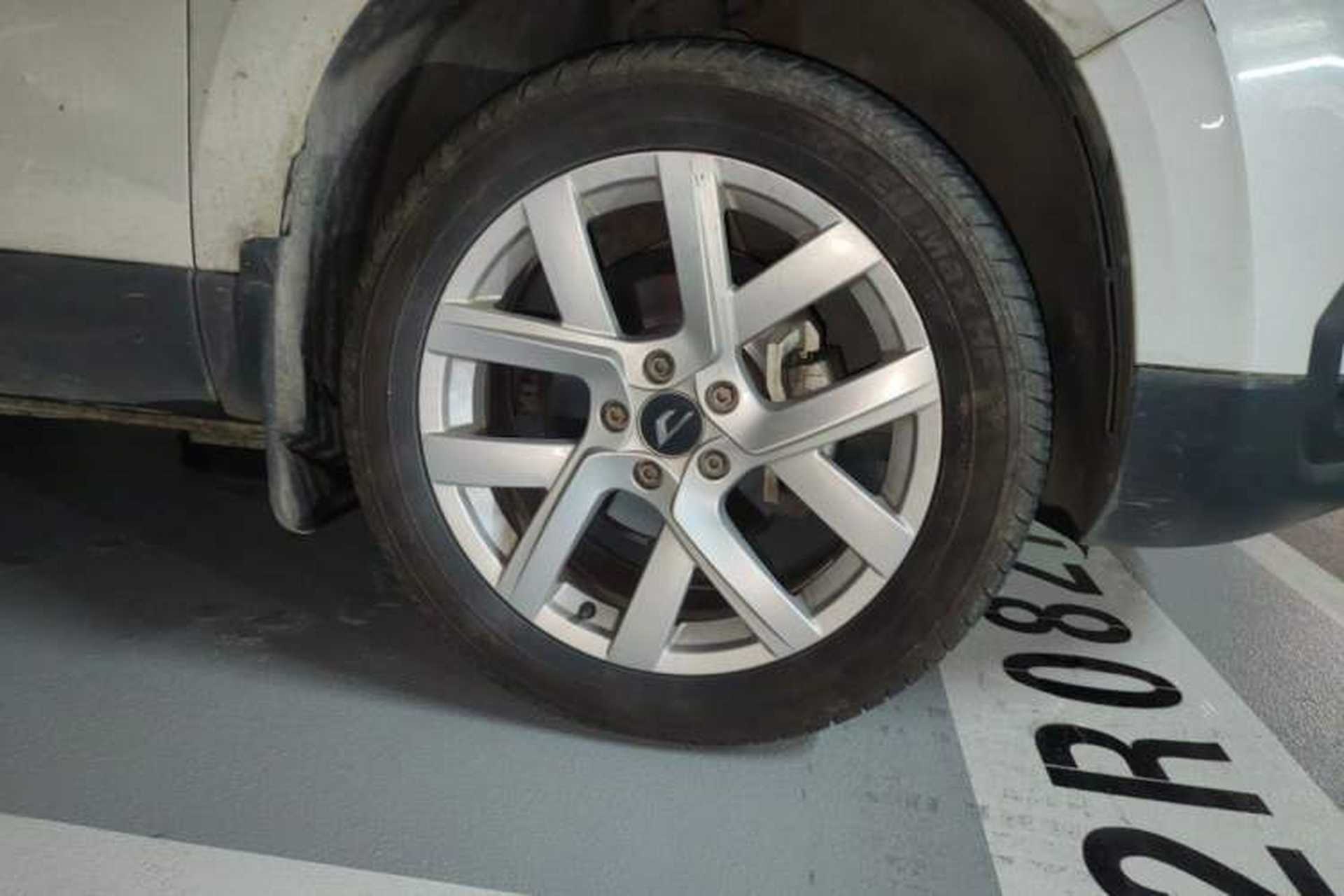 Used Jetta VS5 2019 280TSI Automatic Enjoyment Model Right Front Wheel Hub